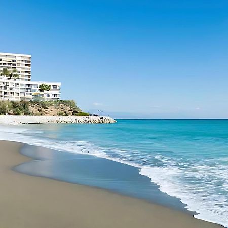 Cozy And Bright Flat With Pool Leilighet Torremolinos Eksteriør bilde
