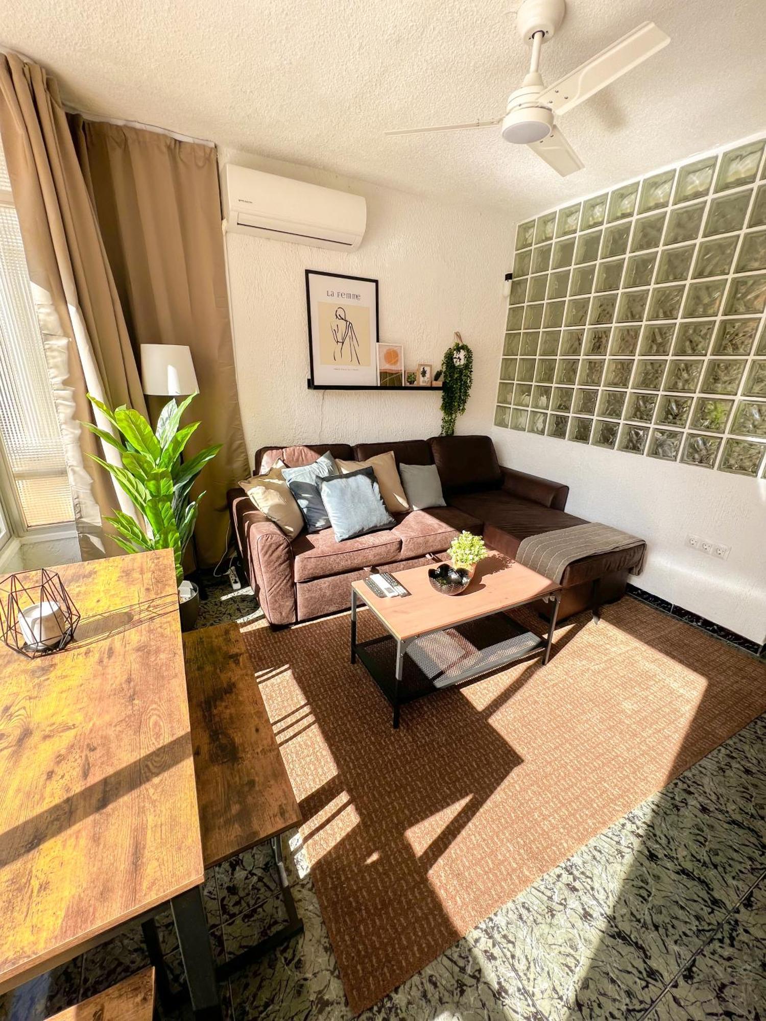 Cozy And Bright Flat With Pool Leilighet Torremolinos Eksteriør bilde