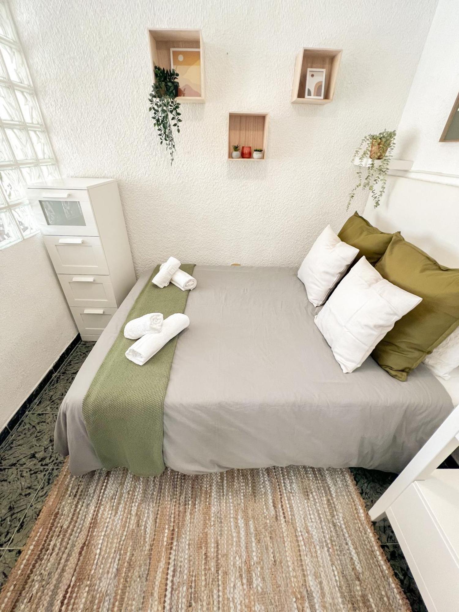 Cozy And Bright Flat With Pool Leilighet Torremolinos Eksteriør bilde