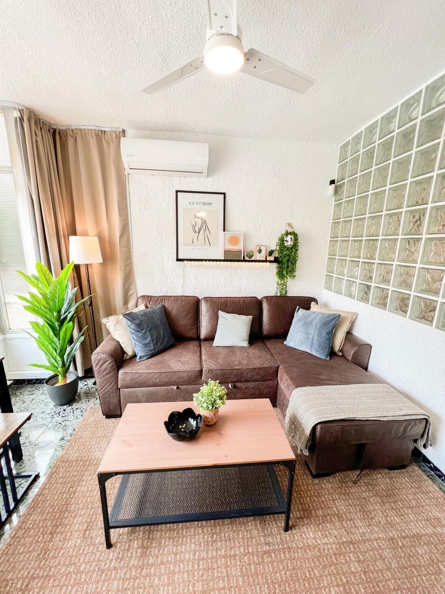Cozy And Bright Flat With Pool Leilighet Torremolinos Eksteriør bilde